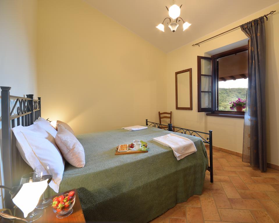 Agriturismo San Severo Passignano sul Trasimeno Room photo